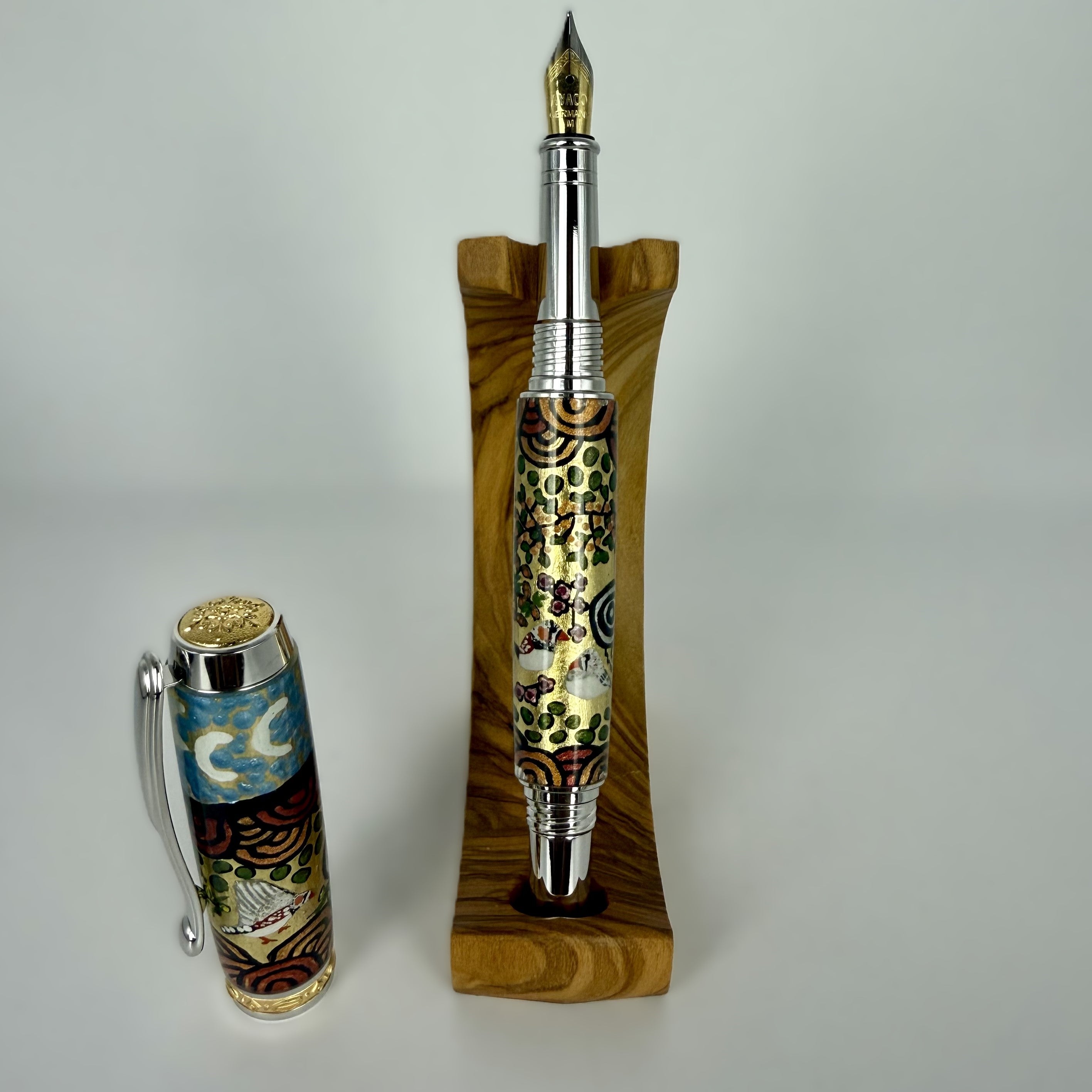 Jr Statesman II Postable Fountain Pen with Hand painted Aboriginal Art