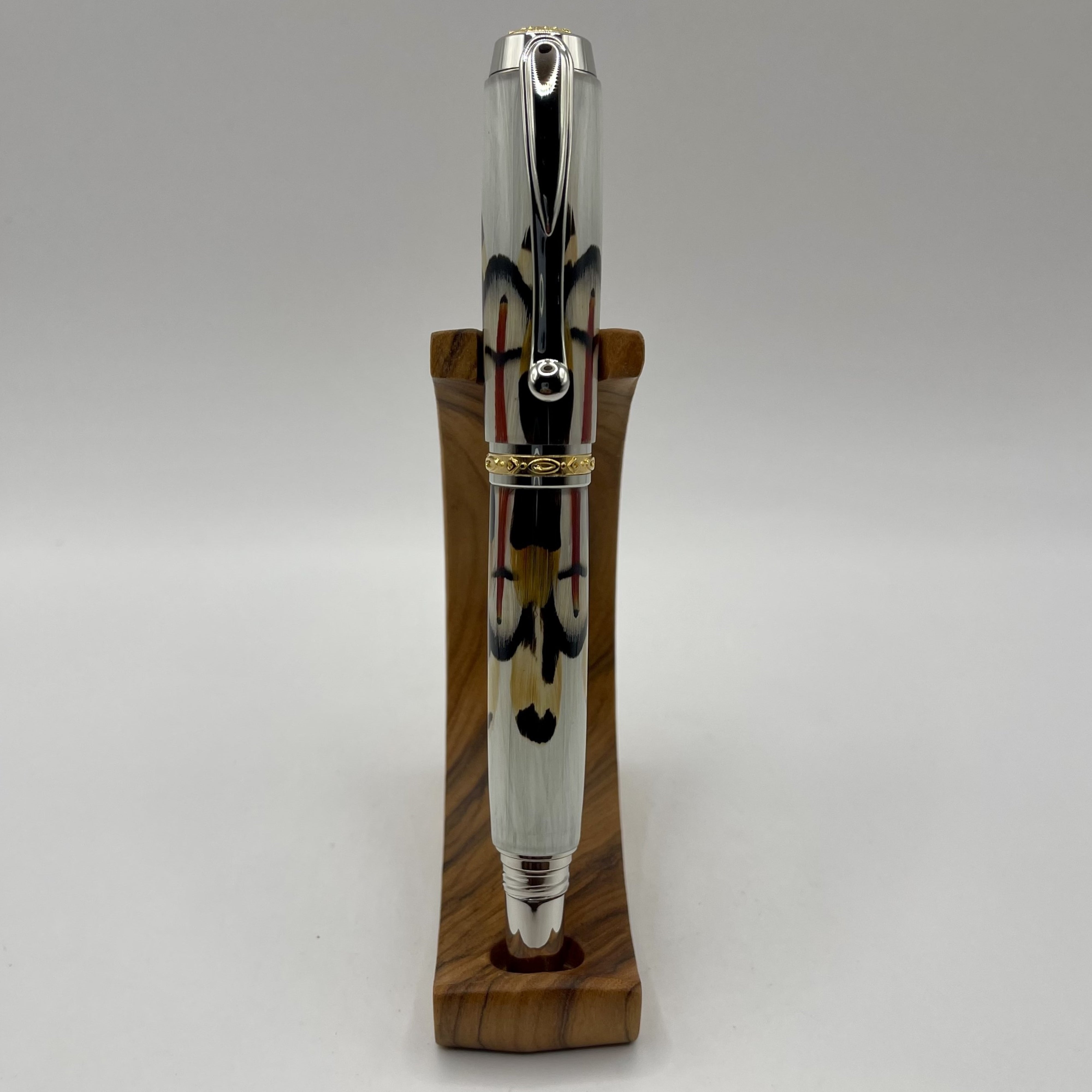 Limited Edition Jr Statesman II Fountain Fantastic Feathers Pens