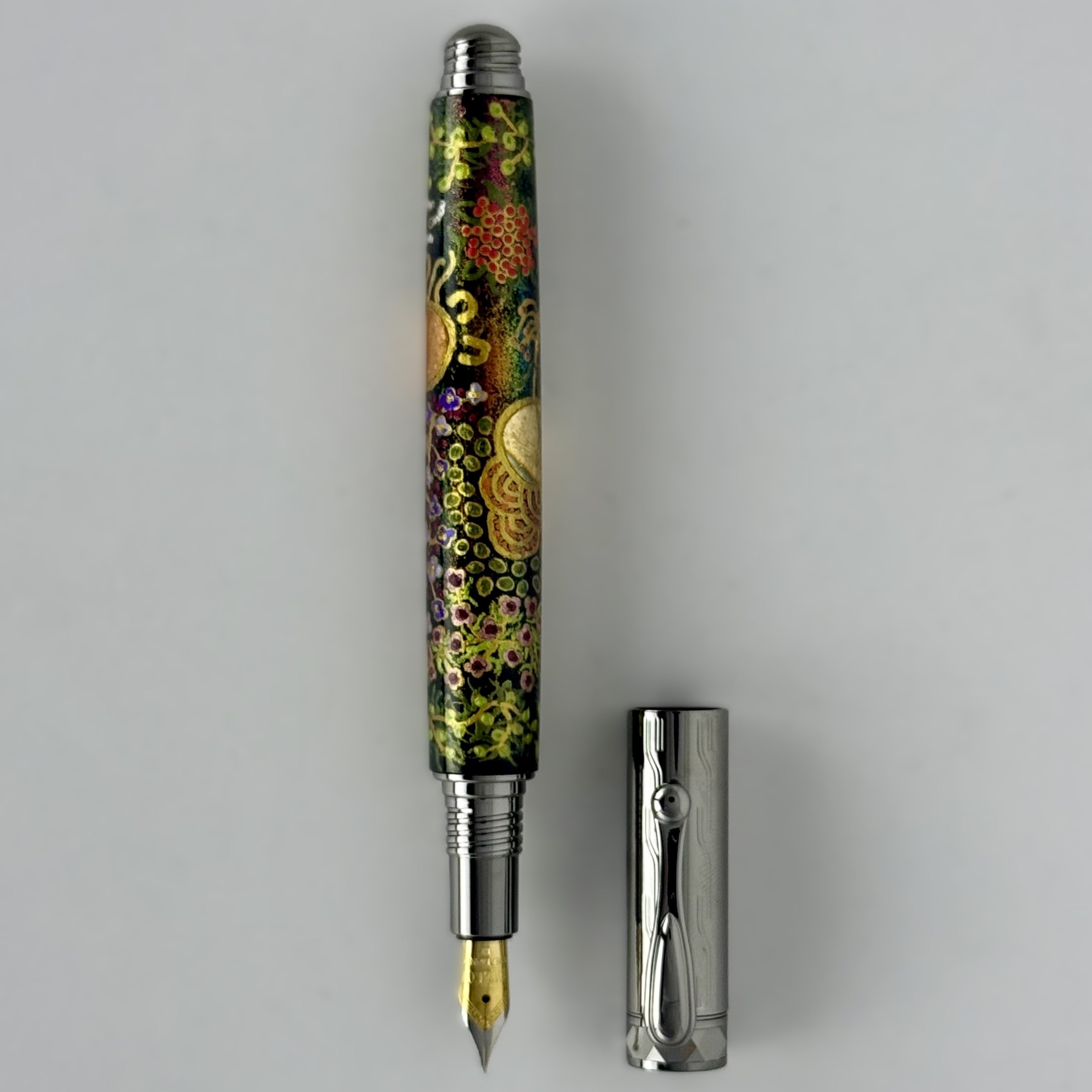 Com Postable Aboriginal Art Fountain Pens