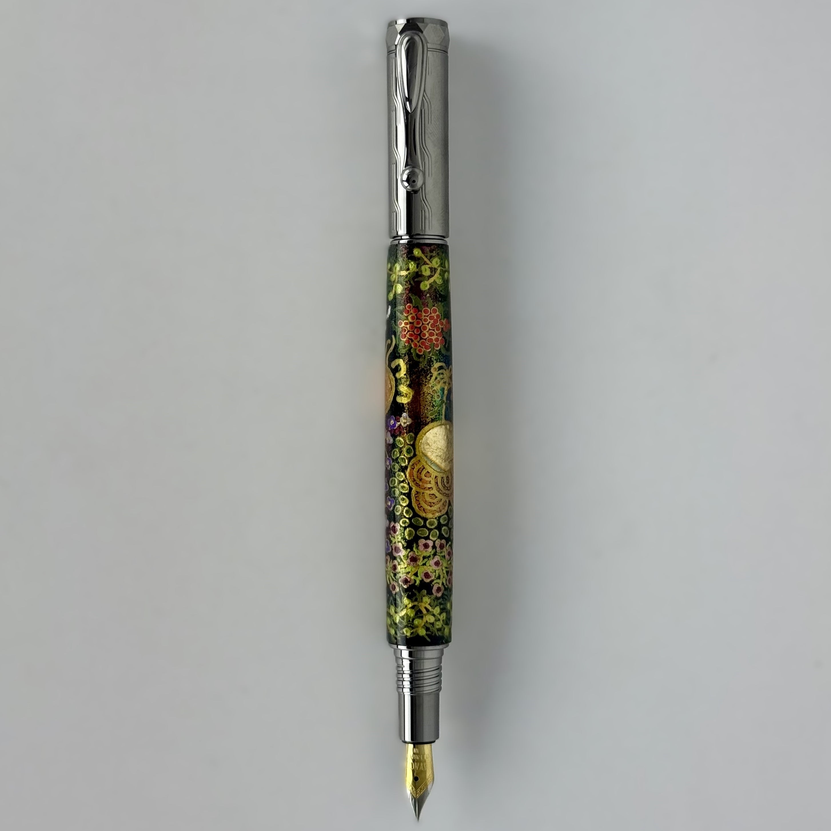 Com Postable Aboriginal Art Fountain Pens