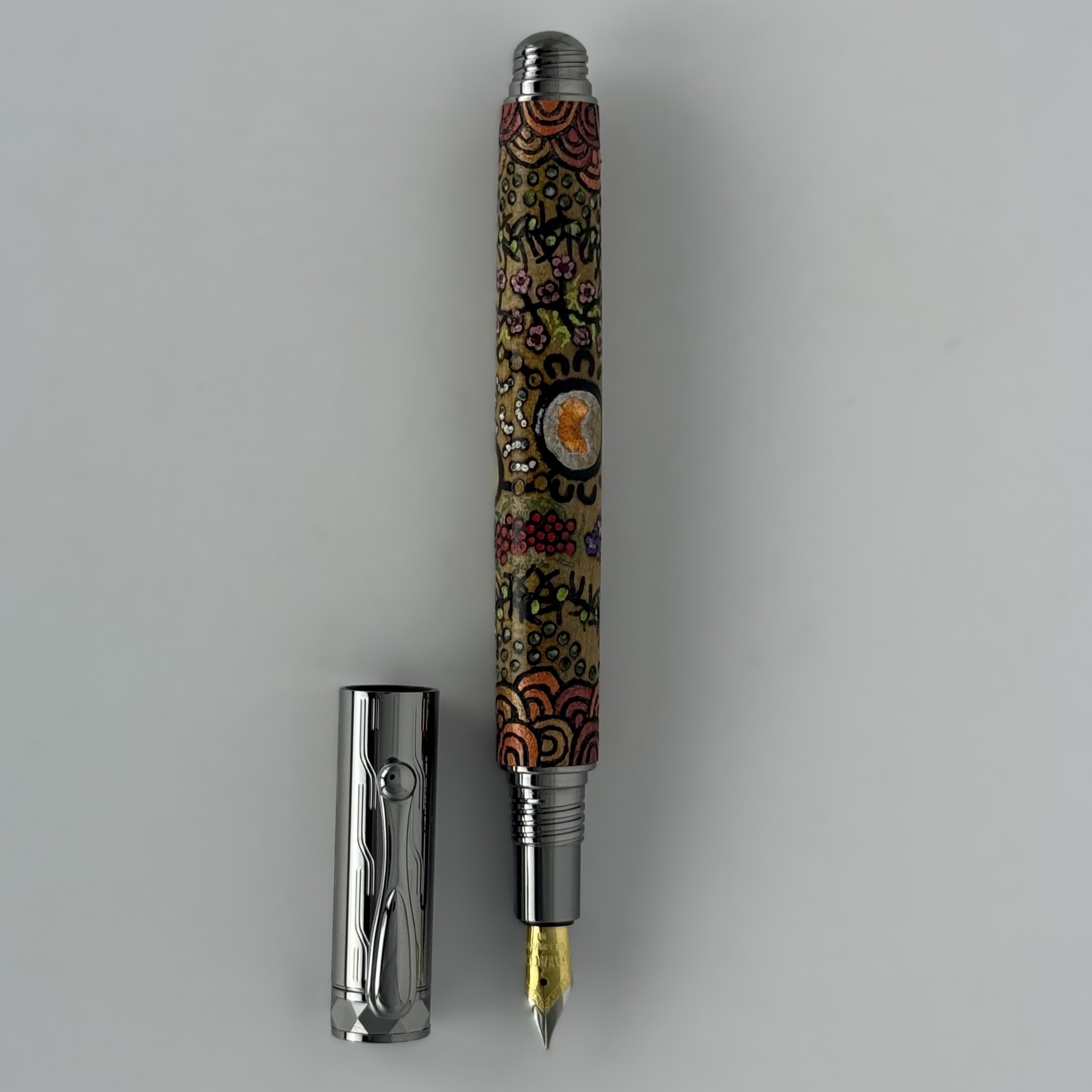 Com Postable Hand painted & Pyrography Aboriginal Art Fountain Pens