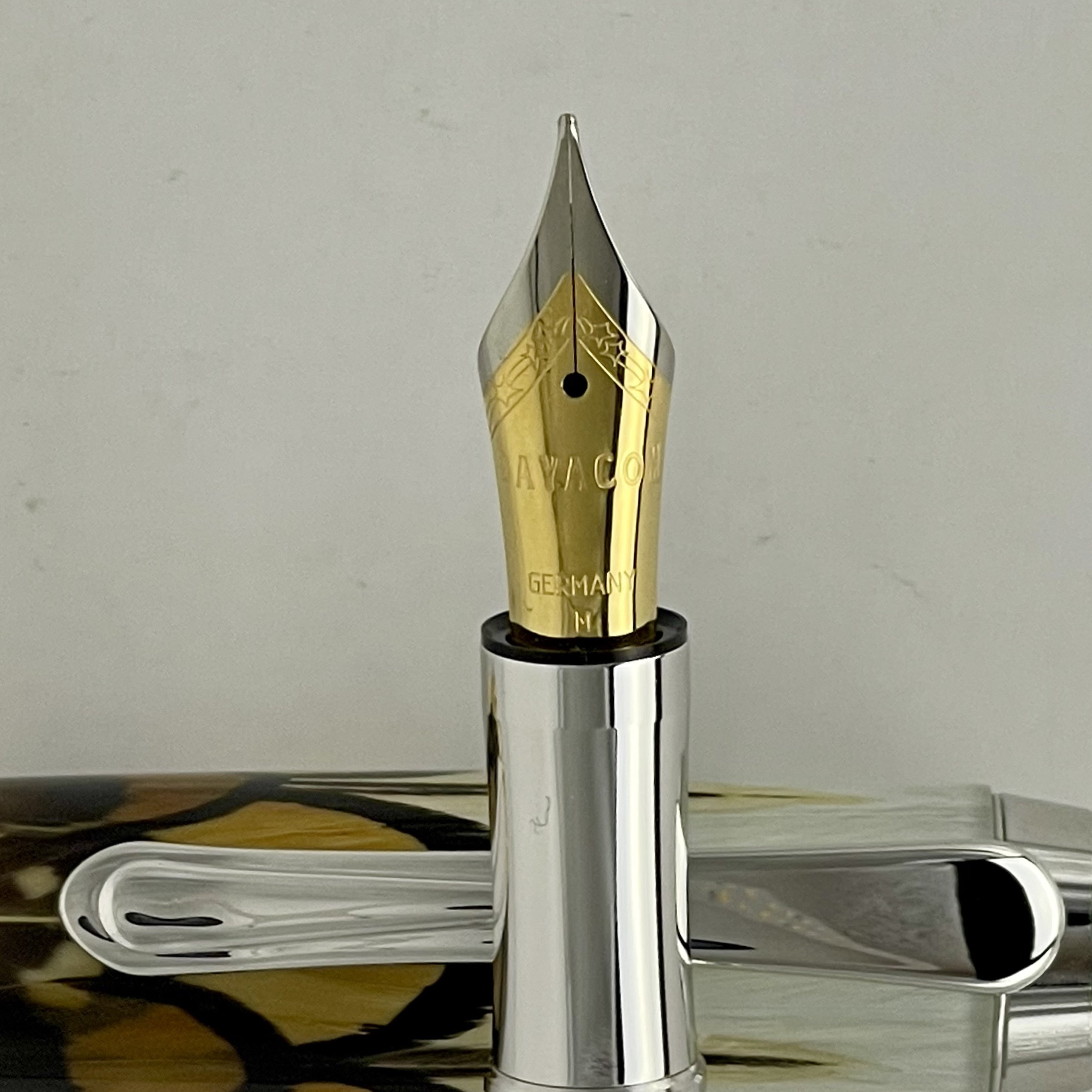 Limited Edition Jr Aaron Fountain Fantastic Feathers Pens