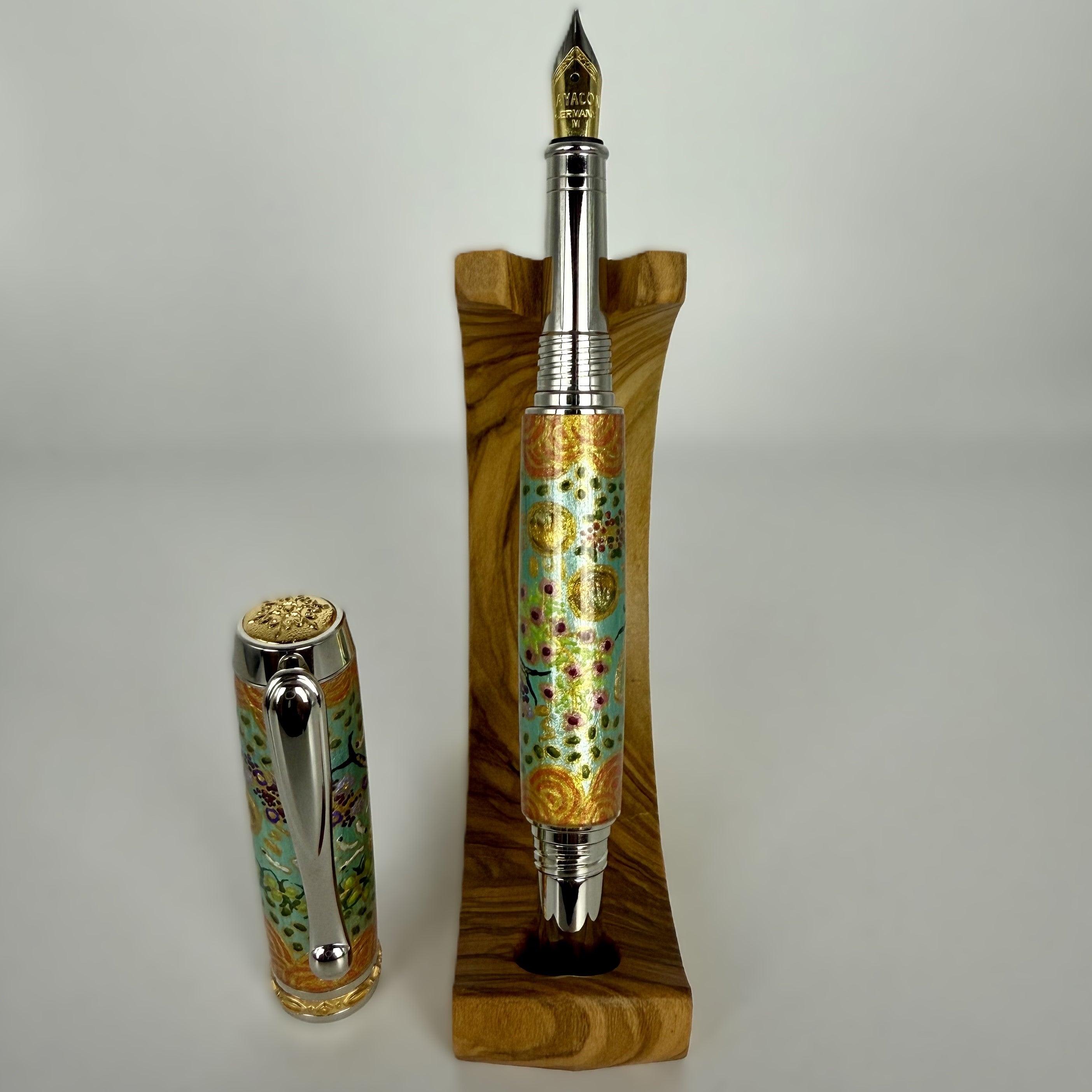 Jr Statesman II Postable Fountain Pen with Hand painted Aboriginal Art