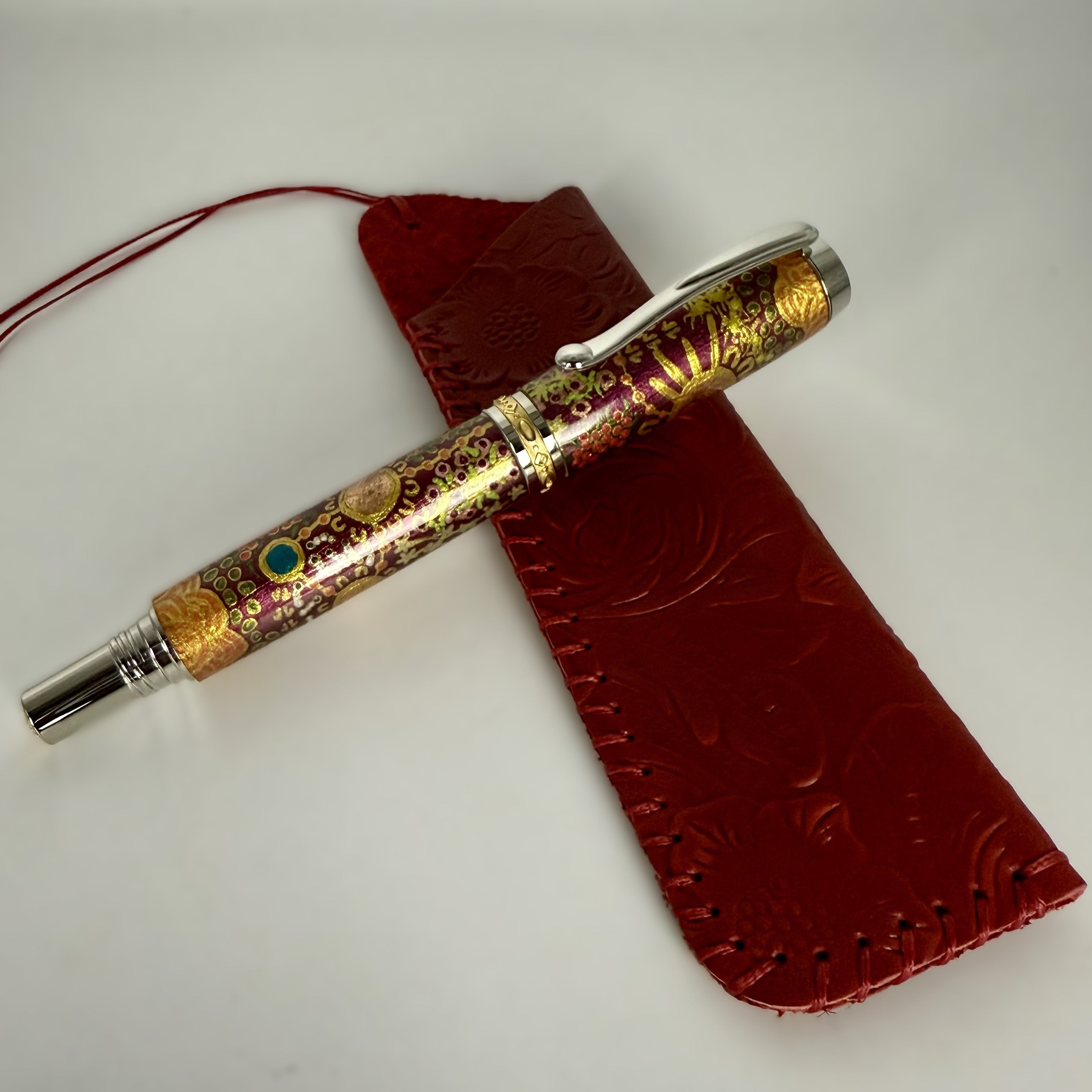 Jr Statesman II Postable Fountain Pen with Hand painted Aboriginal Art