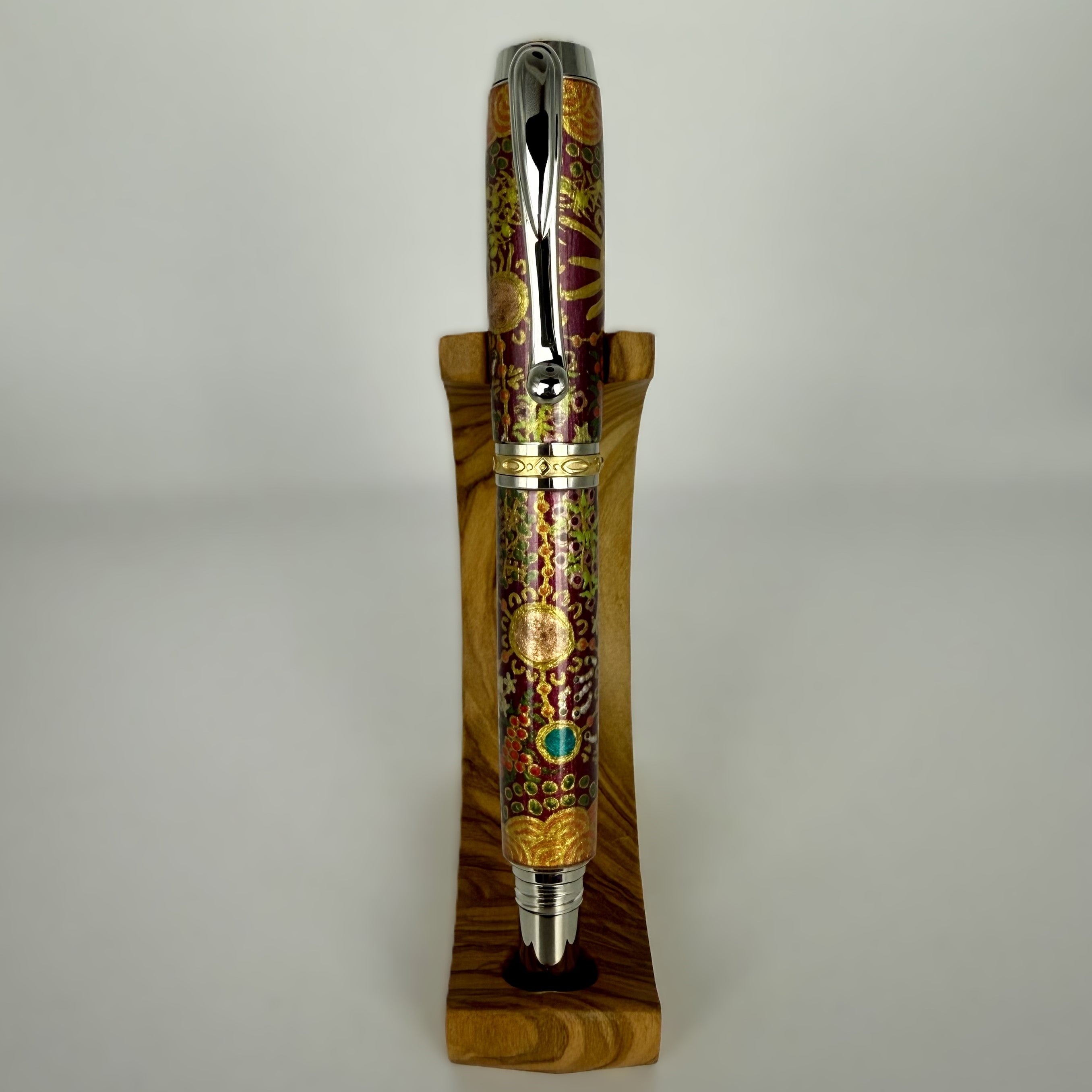 Jr Statesman II Postable Fountain Pen with Hand painted Aboriginal Art