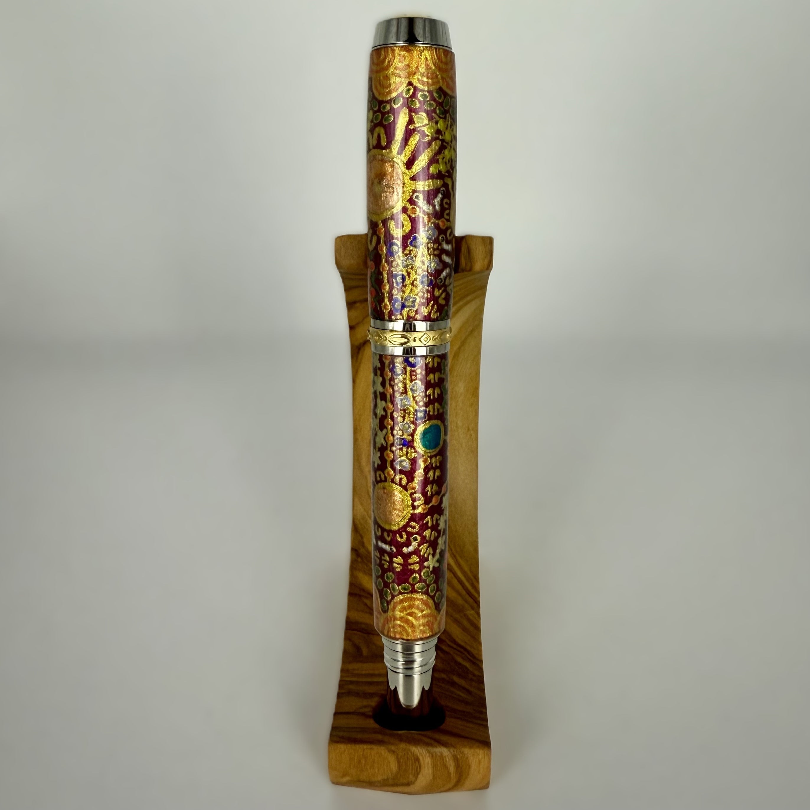 Jr Statesman II Postable Fountain Pen with Hand painted Aboriginal Art