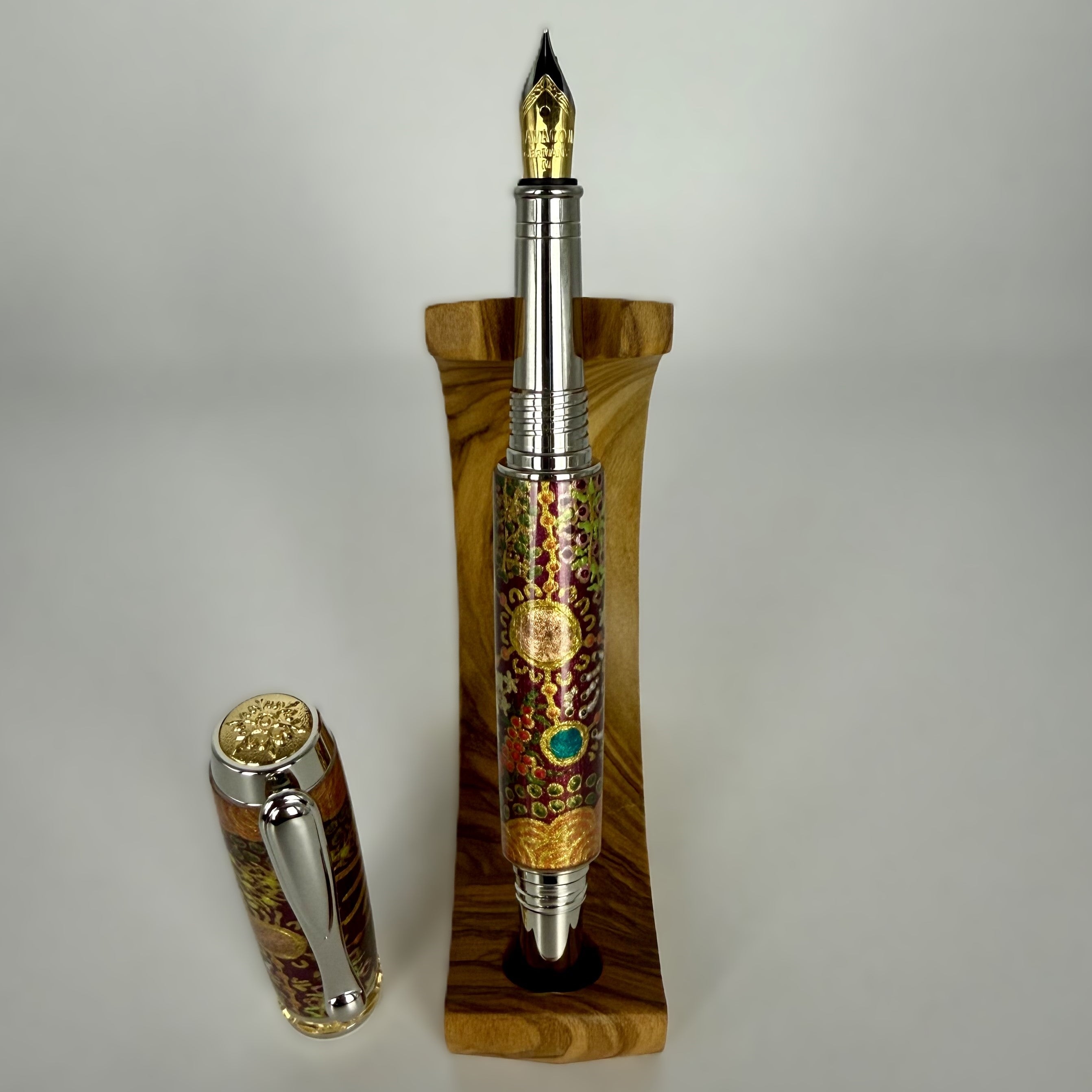 Jr Statesman II Postable Fountain Pen with Hand painted Aboriginal Art